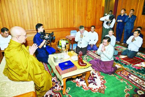 SAC Chairman Prime Minister Senior General Min Aung Hlaing pays homage to Mohasangharajah Sayadaw of Cambodia and members of the Sangha