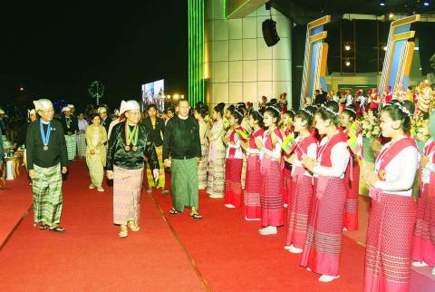 SAC Chairman Prime Minister Senior General Thadoe Maha Thray Sithu Thadoe Thiri Thudhamma Min Aung Hlaing, his wife Daw Kyu Kyu Hla host dinner to mark 78th Anniversary of Union Day