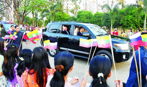 People warmly welcome back high-level Myanmar delegation led by SAC Chairman Prime Minister Senior General Min Aung Hlaing who made efforts for enhancement of friendship and cooperation with the Russian Federation and the Republic of Belarus