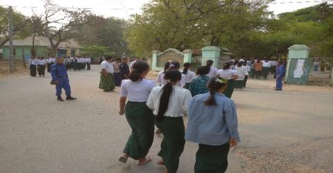 တံတားဦးခရိုင်တွင် ၂၀၂၄-၂၀၂၅ ပညာသင်နှစ် တတိယနေ့ သင်္ချာ ဘာသာ လာရောက်ဖြေဆိုသူ ကျောင်းသား ၊ ကျောင်းသူပေါင်း (၉၅၂) ဦး ဖြေဆို