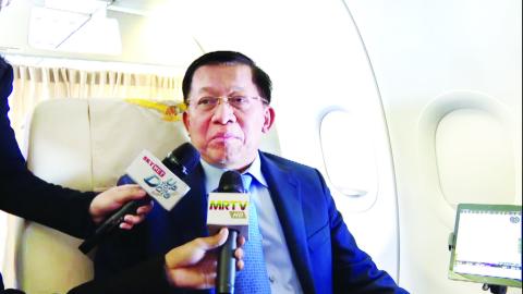 SAC Chairman Prime Minister Senior General Min Aung Hlaing replies to questions raised by media aboard the special aeroplane