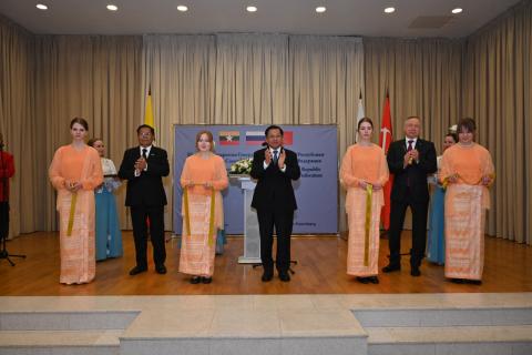 နိုင်ငံတော်စီမံအုပ်ချုပ်ရေးကောင်စီဥက္ကဋ္ဌ နိုင်ငံတော်ဝန်ကြီးချုပ် ဗိုလ်ချုပ်မှူးကြီး မင်းအောင်လှိုင် စိန့်ပီတာစဘတ်မြို့၊ ကောင်စစ်ဝန်ချုပ်ရုံးဖွင့်ပွဲ အခမ်းအနားသို့ တက်ရောက်ဖွင့်လှစ်