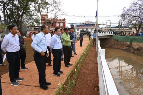 SAC Chairman Prime Minister Senior General Min Aung Hlaing on inspection tour of Aungban damaged by Mandalay Earthquake