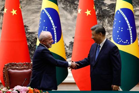 တရုတ်ကုမ္ပဏီများ ဘရာဇီးတွင် လေယာဉ်လောင်စာဆီမှ လျှပ်စစ်ကား ထုတ်လုပ်ရေးအထိ ဒေါ်လာ ၅ ဘီလီယံ ရင်းနှီးမြှုပ်နှံမည်