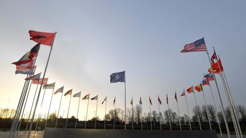 NATO ကို အားဖြည့်ရန် ဖြစ်နိုင်သမျှ နည်းလမ်းအားလုံး EU နိုင်ငံများ အသုံးပြုရန် စီစဉ်ထား