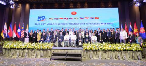 ASEAN transport chiefs meet in extended talks