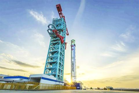 SpaceX ကိုစိန်ခေါ်လာနိုင်တဲ့ တရုတ်ရဲ့အင်ဂျင်ကိုးလုံးတပ် ပြန်သုံးနိုင်သောဒုံးပျံ