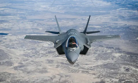 အမေရိကန်နှင့် ဆွစ်ဇာလန်တို့ F-35 တိုက်လေယာဉ်ဈေးနှုန်းအပေါ် အငြင်းပွား