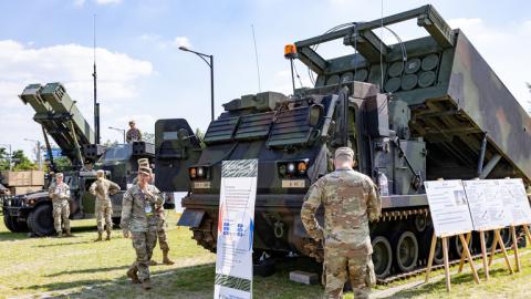ဥရောပ NATO အဖွဲ့ဝင်နိုင်ငံများက အမေရိကန်လက်နက်များအပေါ် မှီခိုနေရခြင်းကို စိုးရိမ်လာကြ