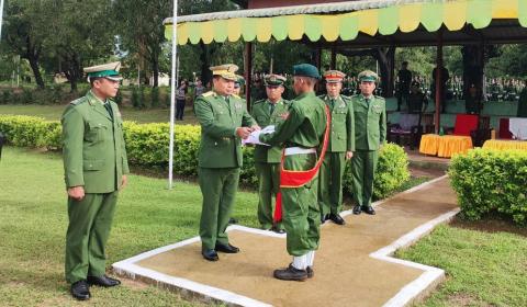 နိုင်ငံတော်ကာကွယ်ရေးနှင့် လုံခြုံရေးတာဝန်များကို စွမ်းစွမ်းတမံ တာဝန်ထမ်းဆောင်ကြမည့် နိုင်ငံ့သားကောင်းများ၏ ပြည်သူ့စစ်မှုထမ်းသင်တန်းအမှတ်စဉ် (၁၂) သင်တန်း ဆင်းပွဲများ ကျင်းပပြုလုပ်