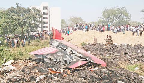 Air India မှ ခရီးသည်တင်လေယာဉ်ပျက်ကျရမှုက အင်ဂျင်သို့ လောင်စာဆီပေးပိုက်လိုင်း ထိန်းချုပ်ခလုတ်များ ပိတ်ခြင်းကြောင့်ဖြစ်
