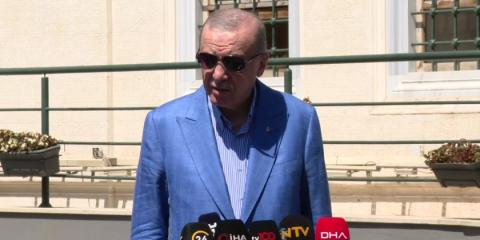 Erdogan says to talk with Putin, Trump over summit on Ukraine