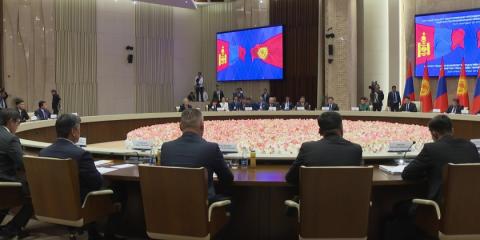 Presidents of Mongolia and Kyrgyzstan hold official talks