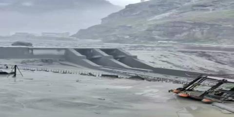 Nepal flood destroys Chinese border bridge