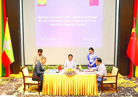 ဒုတိယဝန်ကြီးချုပ်နှင့် ပြည်ထောင်စုဝန်ကြီး ဦးသန်းဆွေ ဦးဆောင်သည့် ကိုယ်စားလှယ်အဖွဲ့နှင့် တရုတ်နိုင်ငံတကာဖွံ့ဖြိုးမှုပူးပေါင်းဆောင်ရွက်ရေးအေဂျင်စီ (CIDCA) ဥက္ကဋ္ဌ ဦးဆောင်သည့် ကိုယ်စားလှယ်အဖွဲ့တို့ တွေ့ဆုံဆွေးနွေး
