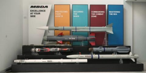 UK and France defence ministers visit a missile factory in England