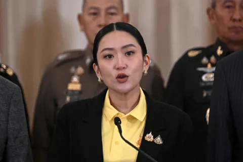 ထိုင်းနိုင်ငံက ကမ္ဘောဒီးယားနိုင်ငံသို့ ရှေးဟောင်းပစ္စည်းများ ပြန်လည် ပေးအပ်ရေးကို ရွှေ့ဆိုင်း