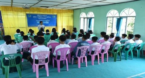 လူထုအခြေပြုဗဟိုဌာနတွင် ကလေးအလုပ်သမားပပျောက်ရေး အသိပညာပေး ဟောပြောပွဲကျင်းပ