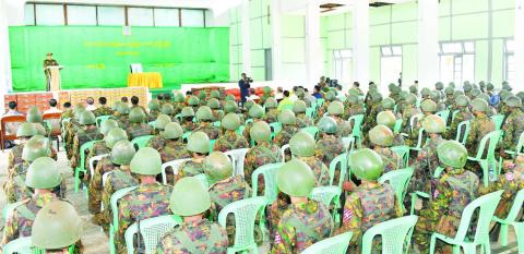နိုင်ငံတော်စီမံအုပ်ချုပ်ရေးကောင်စီဒုတိယဥက္ကဋ္ဌ ဒုတိယဝန်ကြီးချုပ် ဒုတိယတပ်မတော်ကာကွယ်ရေးဦးစီးချုပ် ကာကွယ်ရေးဦးစီးချုပ် (ကြည်း) ဒုတိယဗိုလ်ချုပ်မှူးကြီးစိုးဝင်း နောင်ချိုမြို့ရှိ အောင်ပွဲရအရာရှိ၊ စစ်သည်များအား သွားရောက်တွေ့ဆုံဂုဏ်ပြု၊ အကြမ်းဖက်သောင်းကျန်းသူများ ဖျက်ဆီးခဲ့သည့် ပြည်သူ့ဆေးရုံနှင့် စာသင်ကျောင်းများ ကြည့်ရှုစစ်ဆေး၊ ဌာနဆိုင်ရာတာဝန်ရှိသူများနှင့် ဒေသခံပြည်သူများအား တွေ့ဆုံ