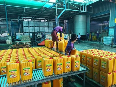 Yangon palm oil reference price set slightly higher this week