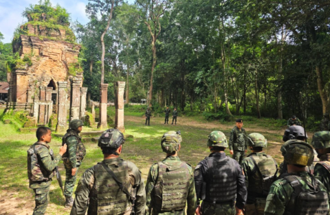 ထိုင်း-ကမ္ဘောဒီးယား နယ်စပ်တိုက်ပွဲအတွင်း ကျဆုံးခဲ့သည့် ထိုင်းစစ်သည် မိသားစုဝင်များအား တက္ကသိုလ်နှင့် ကျောင်းများမှ ပညာသင်ဆု အပြည့်အဝ ချီးမြှင့်မည်
