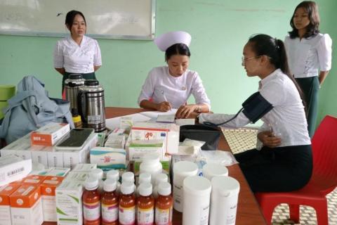 အာဟာရ ရက်သတ္တပတ်လှုပ်ရှားမှုအဖြစ် ကျန်းမာရေးအသိပညာပေးခြင်းနှင့် ကျန်းမာရေးစစ်ဆေးခြင်းများ ဆောင်ရွက်ပေးလျက်ရှိ