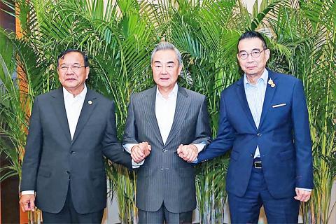 ကမ္ဘောဒီးယားနိုင်ငံနှင့် ထိုင်းနိုင်ငံတို့ကြား ပြန်လည်သင့်မြတ်စေရေး တရုတ်နိုင်ငံက ကူညီပေးရန် အသင့်ရှိဟုဆို