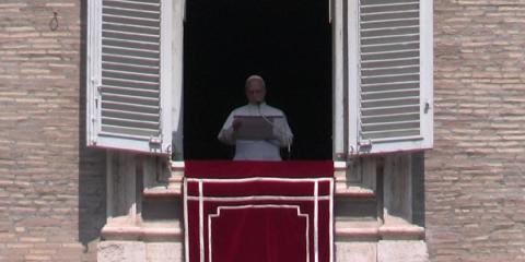 Pope Leo XIV calls for an 'end to all wars' during Angelus prayer
