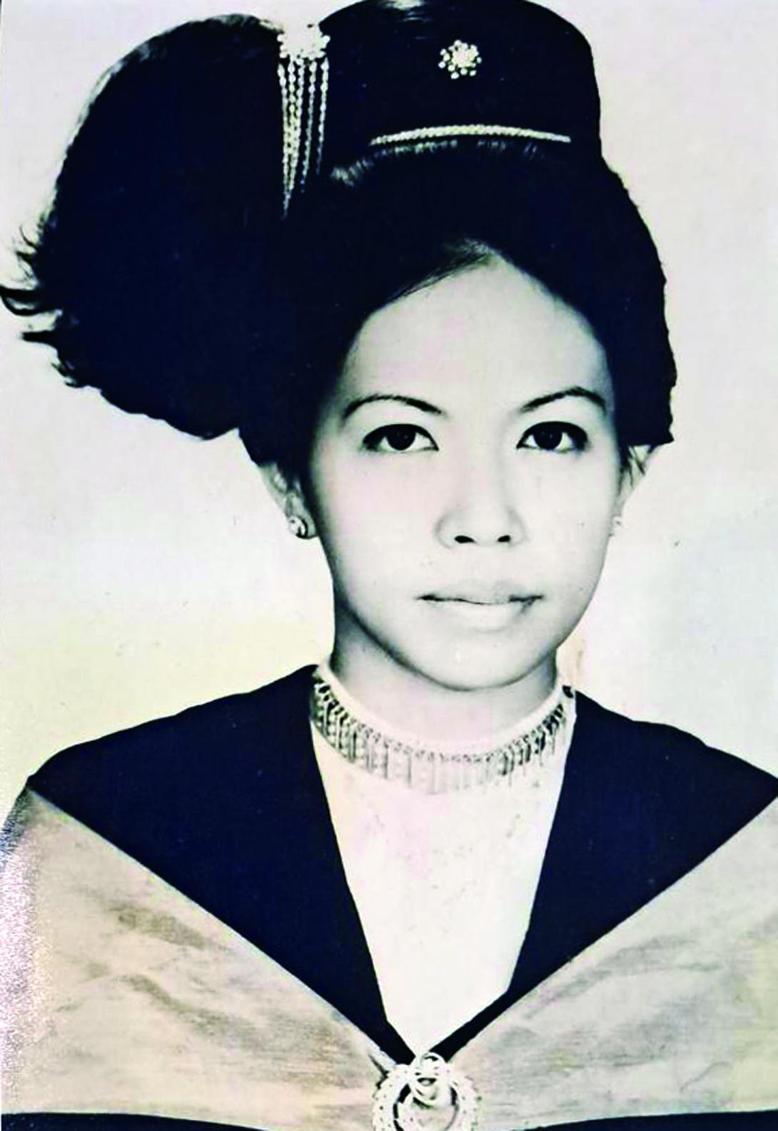 ဇရာအိုသော်လည်း မြန်မာကို ဂုဏ်ဆောင်ခဲ့သော စာရေးဆရာမကြီး မမြတ်လေး၏ စာပေကမ္ဘာ