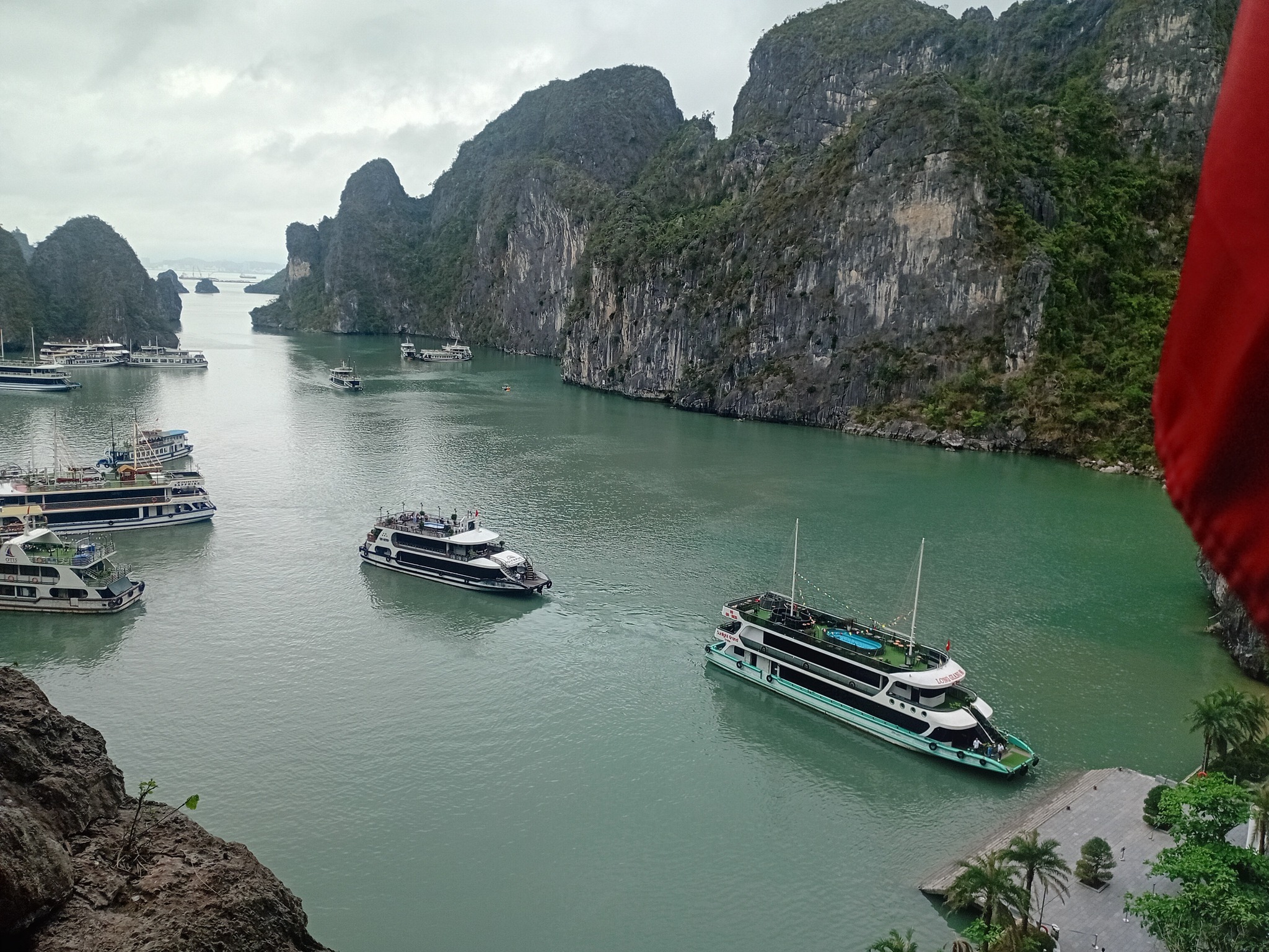 Heading to Lush Bay, a Breathtaking Cave and the Land of Pearl 1