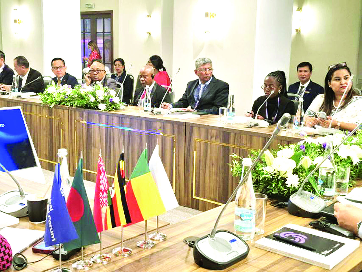 ဒုတိယဝန်ကြီး ဦးလူမွန် ရုရှားဖက်ဒရေးရှင်းနိုင်ငံ Nizhny Novgorod မြို့၌ကျင်းပသည့် ကမ္ဘာလုံးဆိုင်ရာ ဒစ်ဂျစ်တယ်ဖိုရမ်သို့ တက်ရောက်