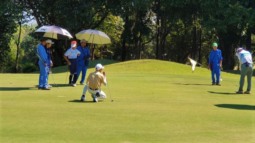 Golf-loving youths receive local and international training